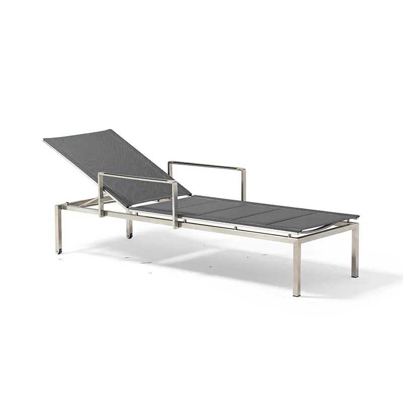 Outdoor Mesh Lounge Chair